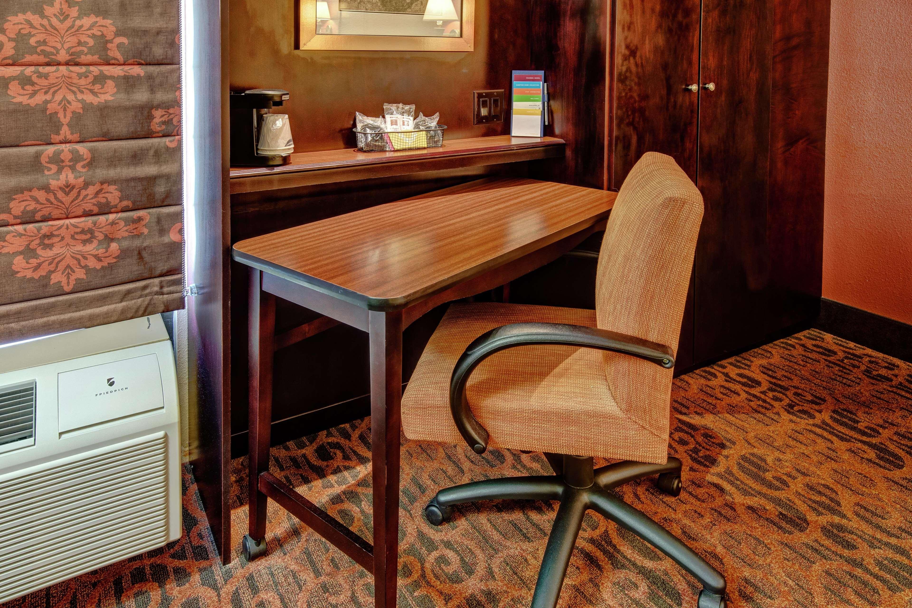 Hampton Inn Ashland Kültér fotó